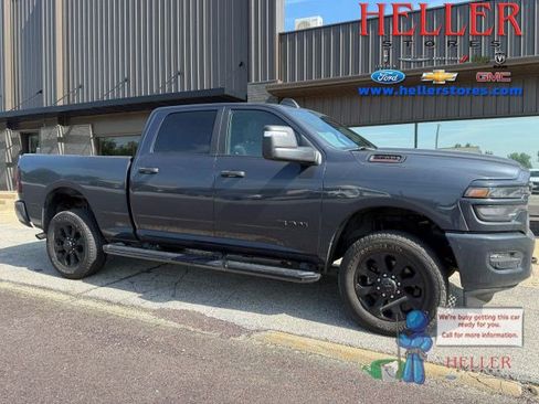 Used 2025 RAM 2500 Big Horn AWD/4WD image 1