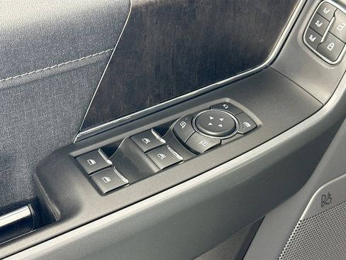 Used 2021 Ford F150 Lariat w/ Equipment Group 502A High image 18