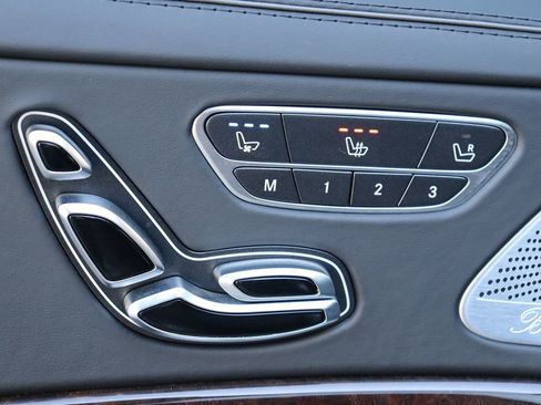 Used 2019 Mercedes-Benz S 560 Sedan w/ AMG Line Exterior image 22