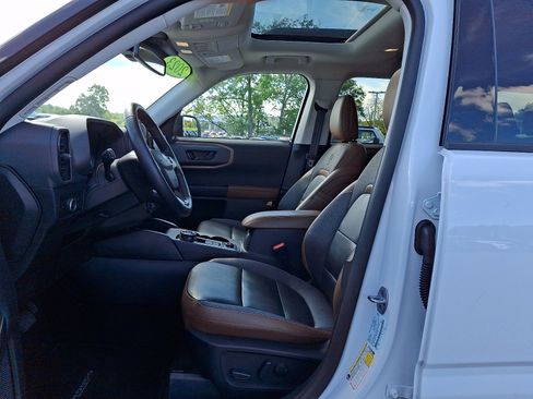 Certified 2023 Ford Bronco Sport Outer Banks w/ Tech Package AWD/4WD image 14