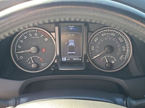 Used 2023 Toyota Tacoma TRD Off-Road w/ TRD Premium Off Road Package image 36