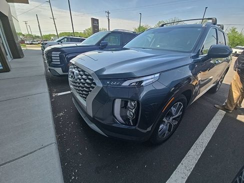 Used 2022 Hyundai Palisade SEL w/ 8P Bench Seat Package AWD/4WD image 9
