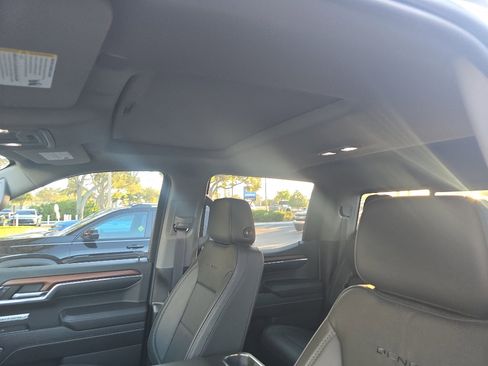 Used 2023 GMC Sierra 1500 Denali w/ Denali Reserve Package image 13