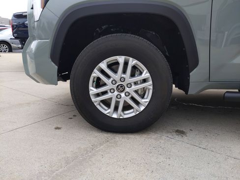 Used 2024 Toyota Tundra SR5 w/ SR5 Premium Package image 31