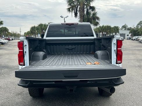 New 2026 Chevrolet Silverado 3500 LTZ w/ LTZ Plus Package AWD/4WD image 11