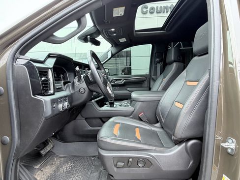 Used 2023 GMC Sierra 1500 AT4 w/ AT4 Premium Package AWD/4WD image 19