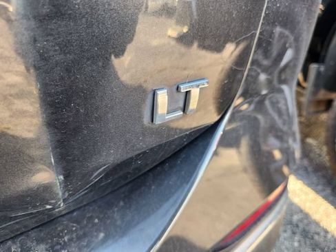 Used 2020 Chevrolet Equinox LT FWD image 9