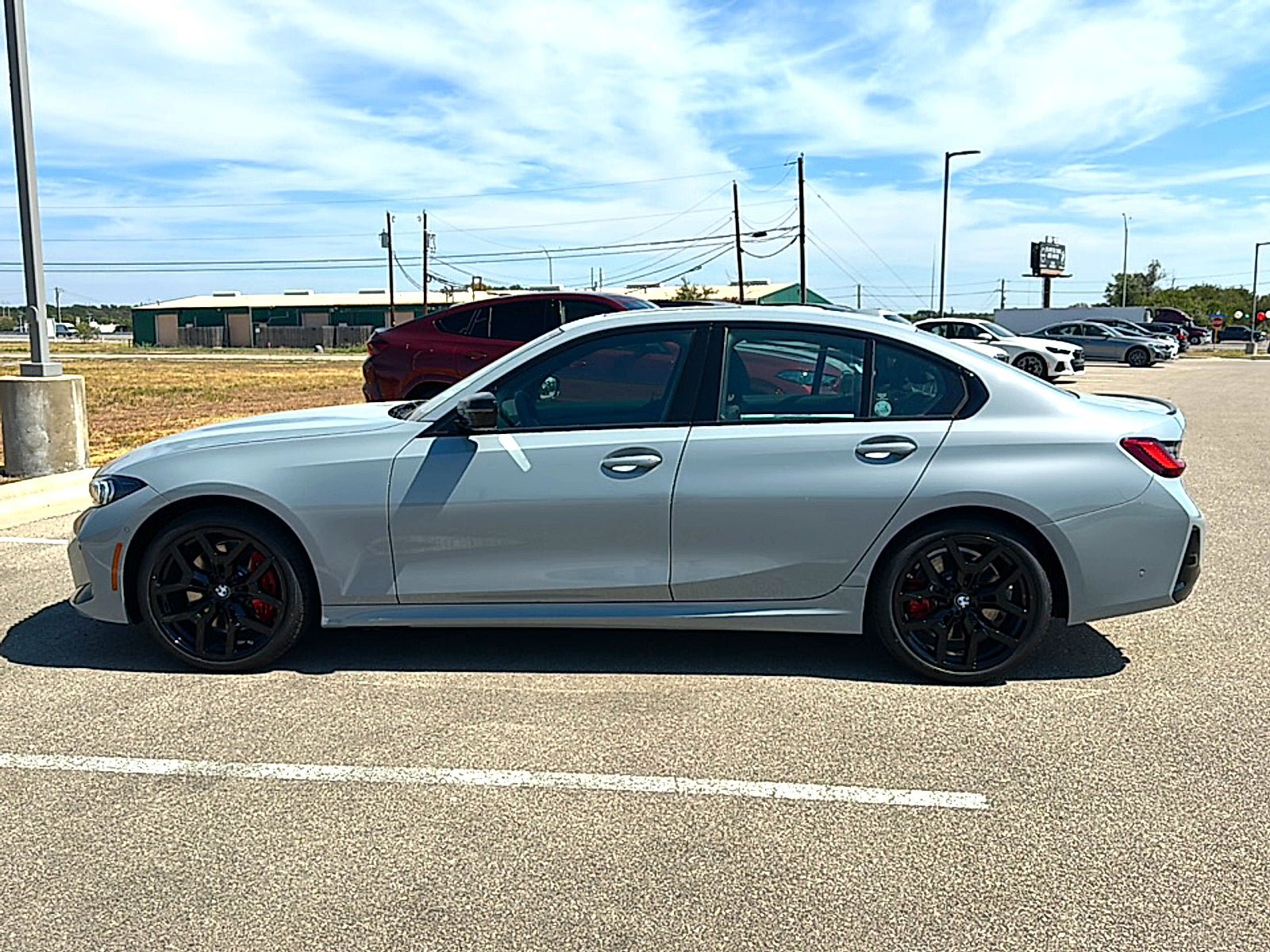 New 2026 BMW 330i Sedan w/ M Sport Package RWD image 5