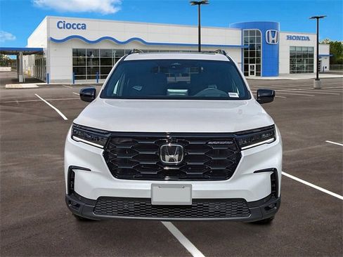 New 2025 Honda Pilot Black Edition image 6