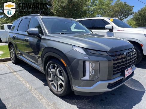 Used 2024 Hyundai Palisade SEL w/ Premium Package FWD image 1
