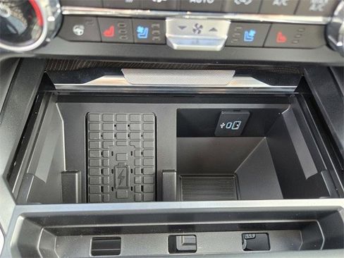 Certified 2025 Ford F450 Platinum image 22