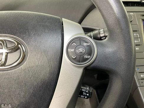 Used 2014 Toyota Prius Three image 24