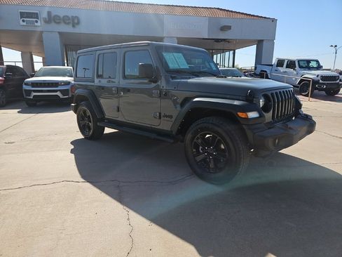 Used 2021 Jeep Wrangler Unlimited Sport AWD/4WD image 3