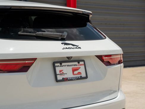 Used 2025 Jaguar F-PACE R-Dynamic S AWD/4WD image 8