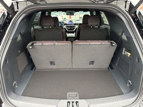 New 2026 Ford Explorer Platinum image 9