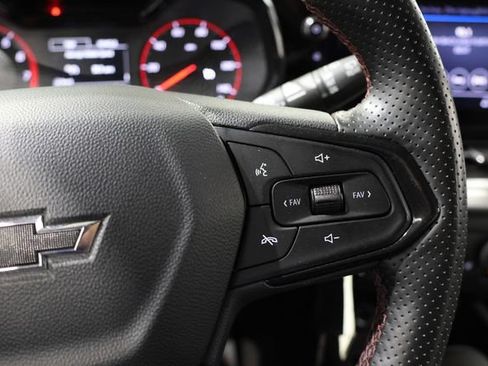 Certified 2024 Chevrolet Trax RS FWD image 18