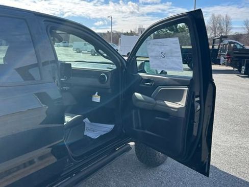 New 2026 Chevrolet Colorado ZR2 AWD/4WD image 42