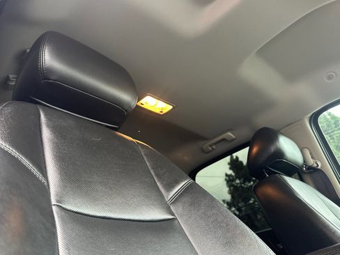 Used 2014 GMC Sierra 3500 SLT w/ SLT Convenience Package image 19