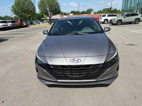 Used 2023 Hyundai Elantra SEL w/ Convenience Package FWD image 16