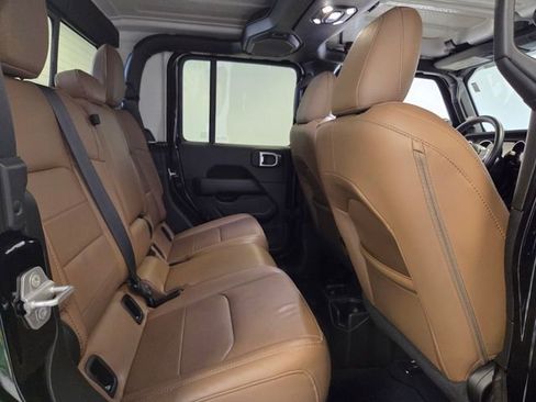 Used 2022 Jeep Gladiator Overland w/ Popular Equipment Package image 15