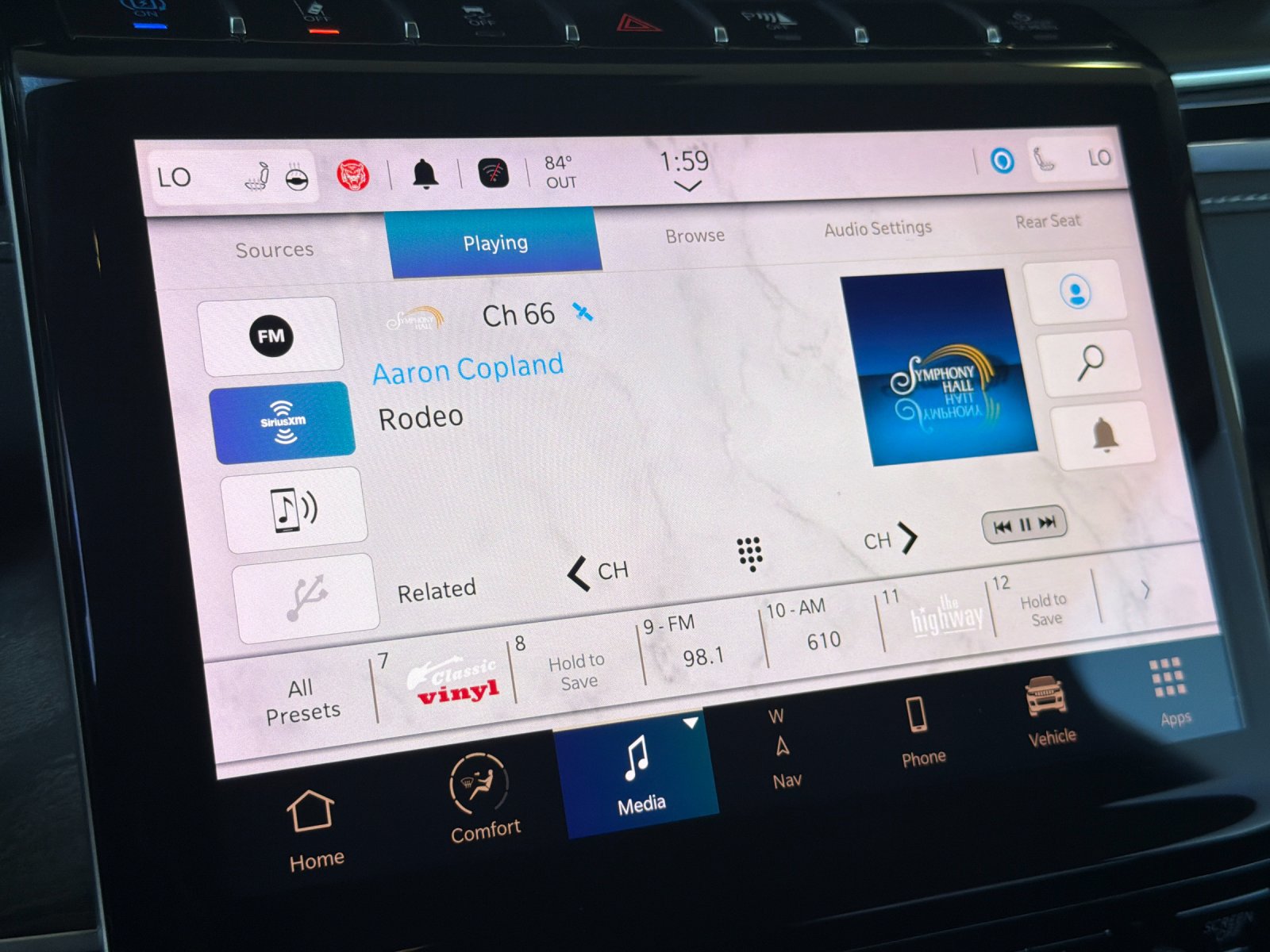 Used 2023 Jeep Grand Cherokee 4WD 4xe w/ Luxury Tech Group II image 21