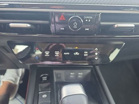 Certified 2025 Nissan Kicks SR AWD/4WD image 24