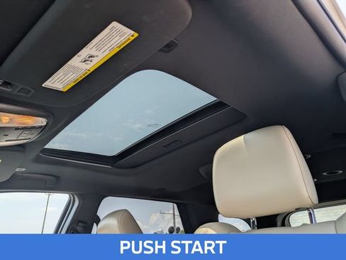 Used 2022 Dodge Durango GT RWD image 17