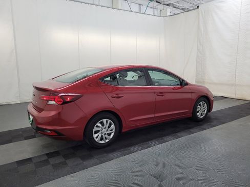 Used 2020 Hyundai Elantra SE w/ Cargo Package (C1) FWD image 10