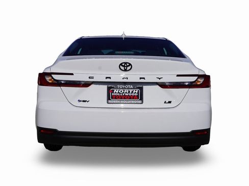 New 2026 Toyota Camry LE image 5