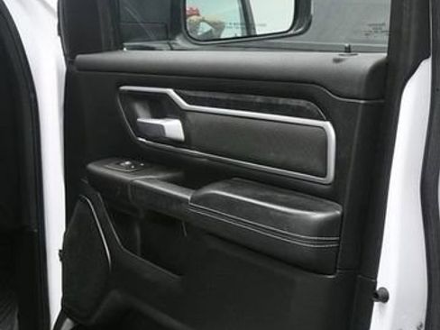 Used 2023 RAM 1500 Big Horn AWD/4WD image 15