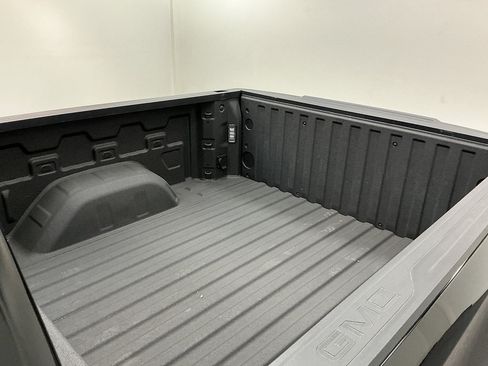 Used 2026 GMC Sierra 1500 Pro w/ Pro Value Package AWD/4WD image 31