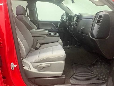 Used 2018 Chevrolet Silverado 1500 Custom w/ Custom Value Package AWD/4WD image 30