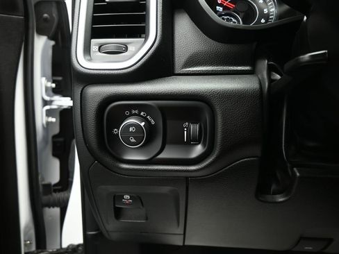 Used 2024 RAM 1500 Big Horn image 12