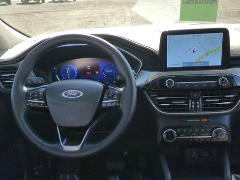 Used 2022 Ford Escape Titanium w/ Class II Trailer Tow Package image 29