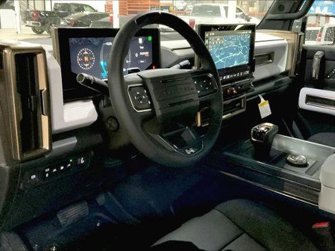 New 2025 GMC Hummer EV 2X image 10