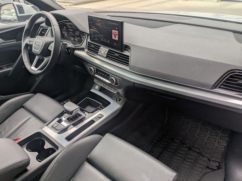 Certified 2025 Audi Q5 2.0T Premium image 29