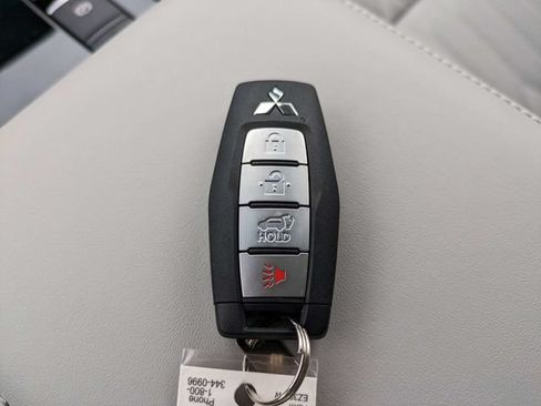 New 2026 Mitsubishi Outlander SEL FWD image 32