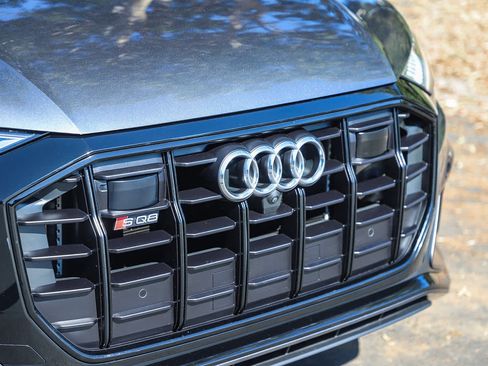 Used 2022 Audi SQ8 Prestige AWD/4WD image 5