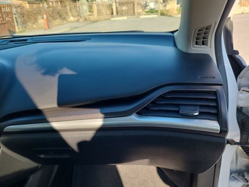 Used 2020 Ford Fusion Titanium image 16