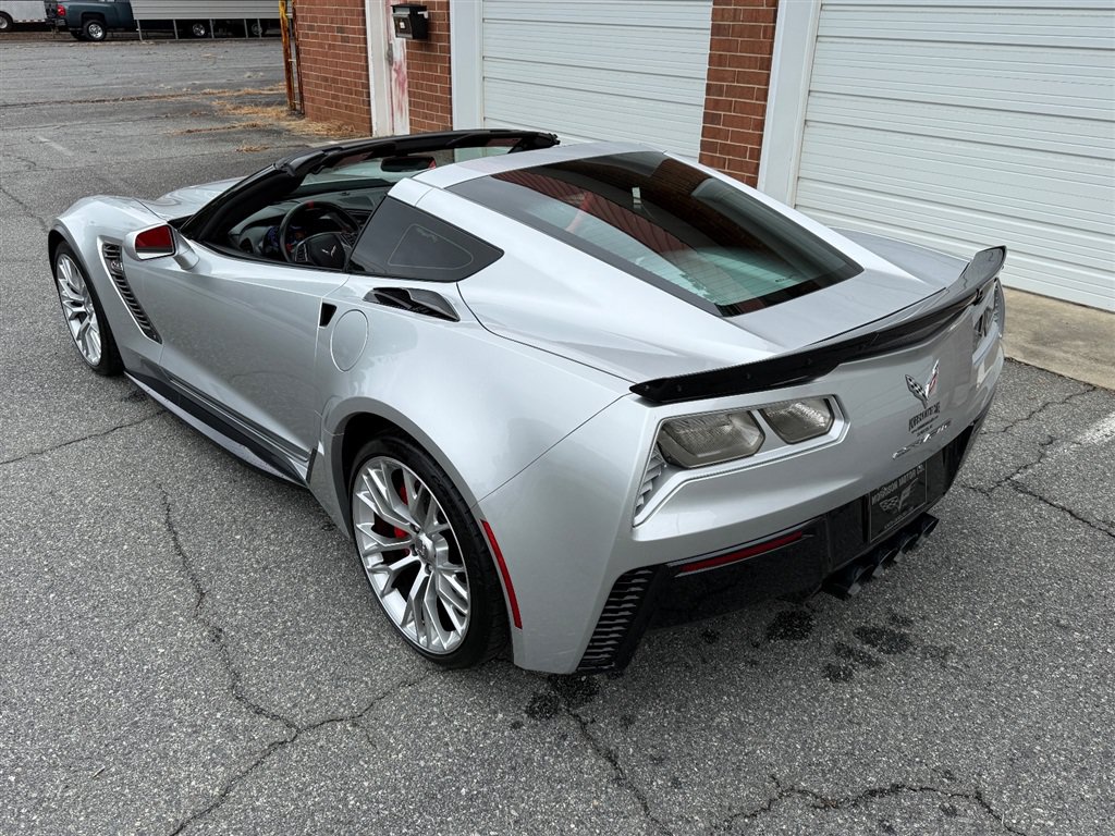 Used 2018 Chevrolet Corvette Z06 w/ Battery Protection Package RWD image 25