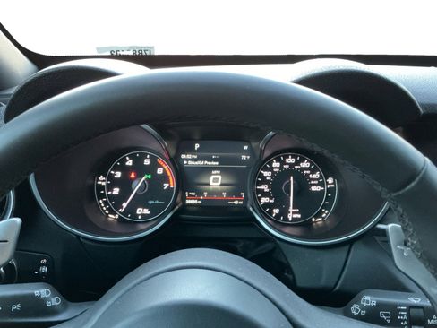 Used 2018 Alfa Romeo Stelvio Ti Sport image 11
