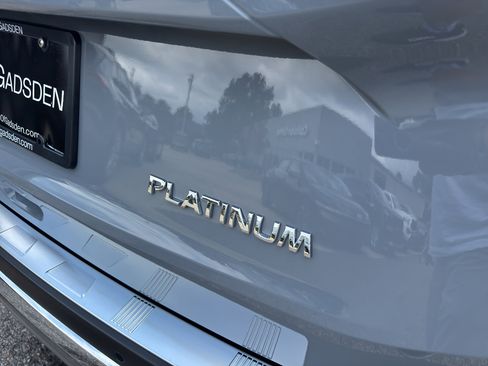 Certified 2023 Nissan Rogue Platinum w/ Platinum Premium Package image 16