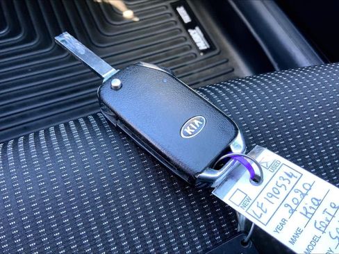 Used 2020 Kia Forte LXS image 12