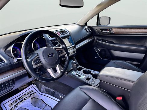 Used 2016 Subaru Outback 2.5i Limited image 11