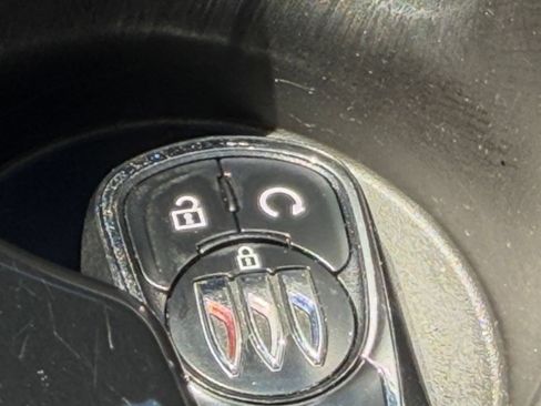 Used 2025 Buick Encore GX Preferred FWD image 23