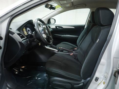 Used 2018 Nissan Sentra S image 10