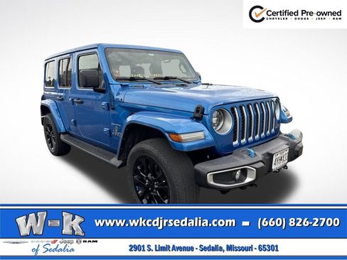Used 2023 Jeep Wrangler Unlimited Sahara w/ Cold Weather Group AWD/4WD image 1