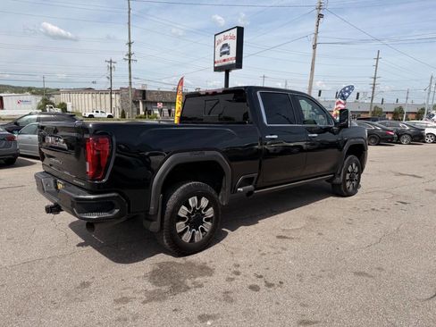 Used 2021 GMC Sierra 2500 Denali w/ Denali Ultimate Package image 6