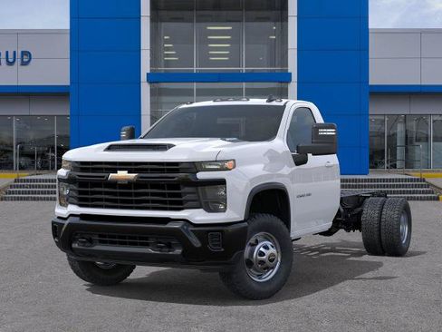 New 2026 Chevrolet Silverado 3500 W/T w/ WT Convenience Package AWD/4WD image 6