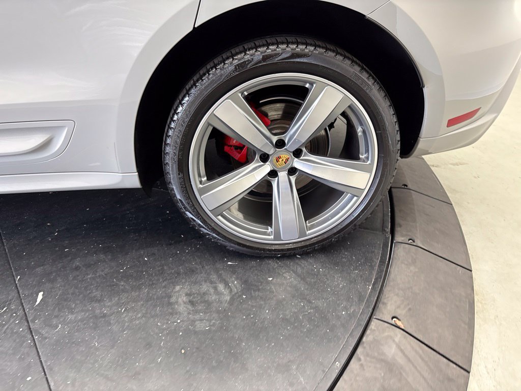 Certified 2023 Porsche Macan S AWD/4WD image 14
